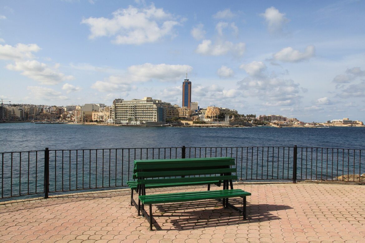 St Julian's sett från Sliema på Malta